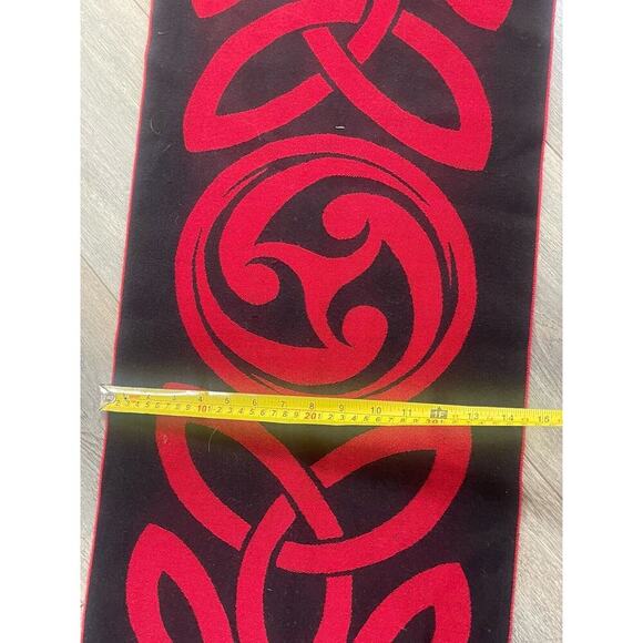 James Peter James Pure New Wool Scarf Wrap Red Black Art To Wear Unisex Fringe - Picture 7 of 8